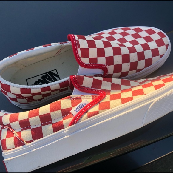 red vans shoes womens
